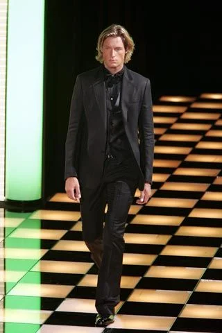 Look 77